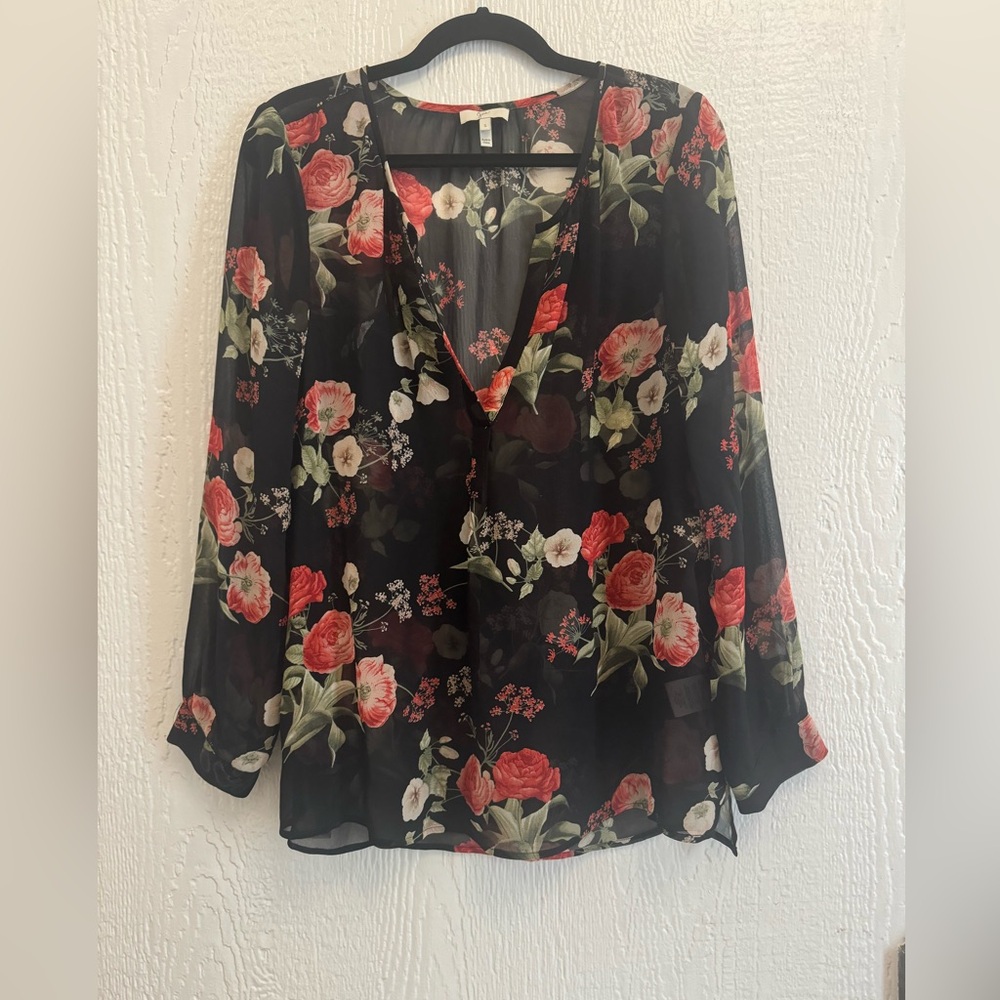 Joie Maurelle Floral Blouse in Black Roses Revolve V Neck Long Sleeve Top Pretty